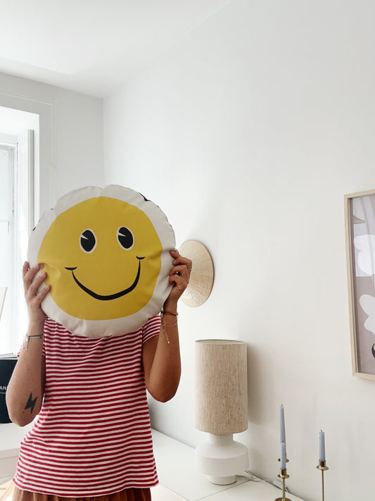 HUGO smile round decorative cushion with fun print, made from organic cotton, eco-friendly, perfect for kids' rooms and modern home decor.